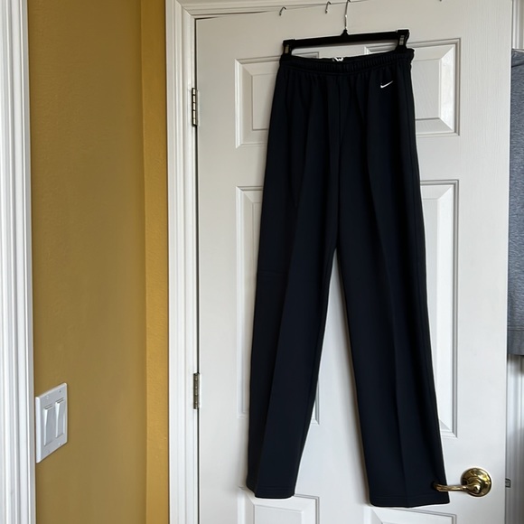 NWOT Nike sweatpants - Picture 5 of 7